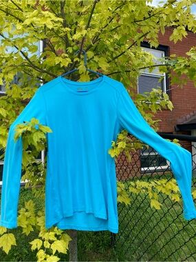 Med Couture under-scrub top • SZ S •Style 8499 •Ice Blue •Super Stretchy